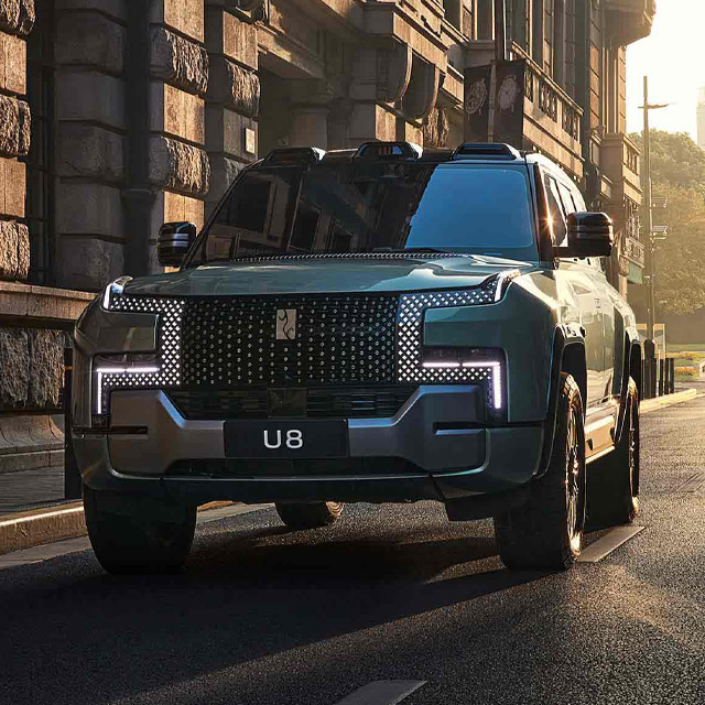 Yangwang U8